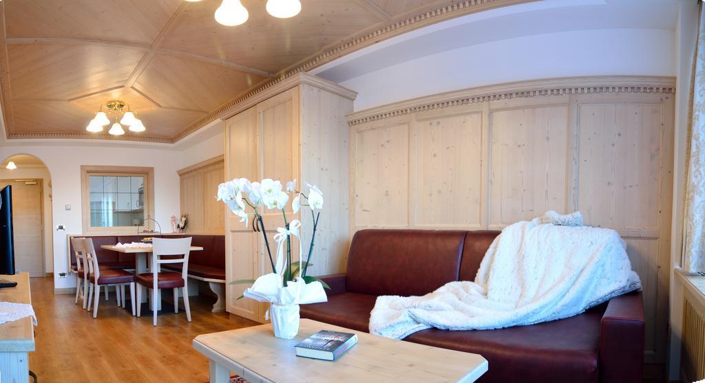 Residence Isabell Сельва-ді-Валь-Гардена Екстер'єр фото