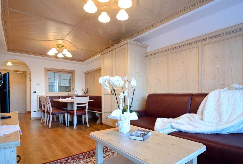 Residence Isabell Сельва-ді-Валь-Гардена Екстер'єр фото